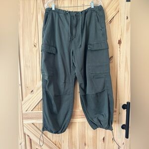 Green cargo joggers
